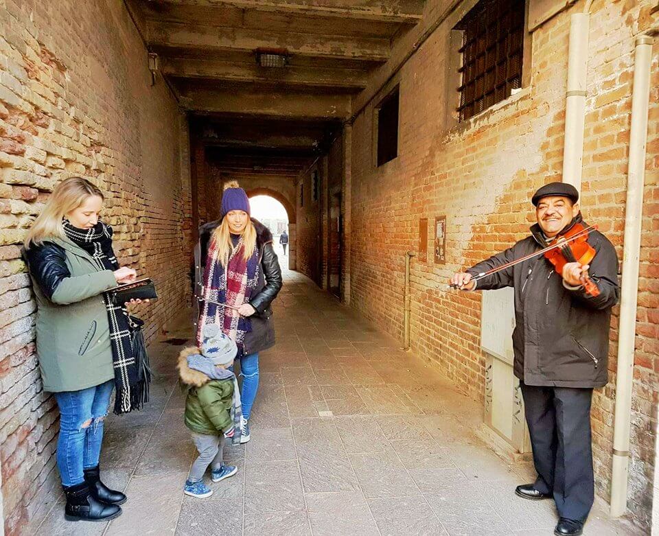 Violin player in Venice