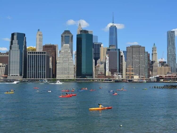 A fun free Summer activity in NYC is kayaking in the Hudson River. Read more on www.allaboutrosalilla.com