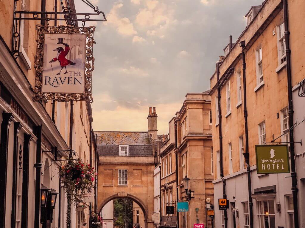 The Georgian architecture of Bath UK. 10 reasons to visit Bath in England