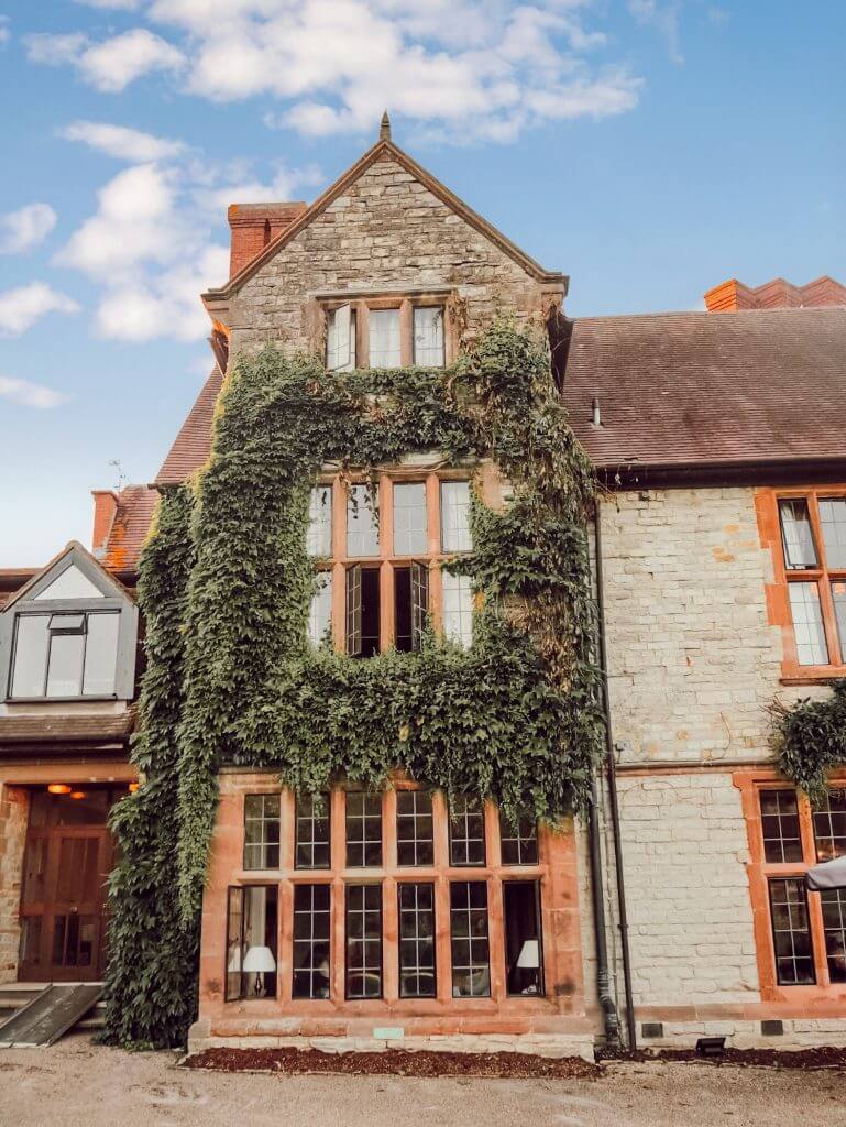 The library where Shakespeare wrote As you Like it at Billesley Manor. Read more on www.allaboutrosalilla.com