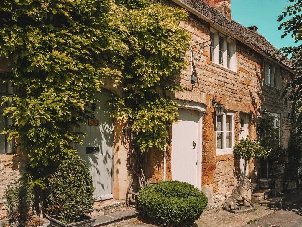English country cottage in the Cotswolds