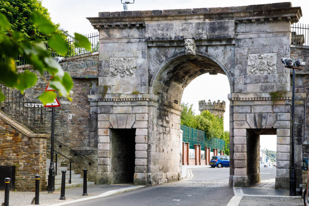 Walk the walls in Derry Northern Ireland