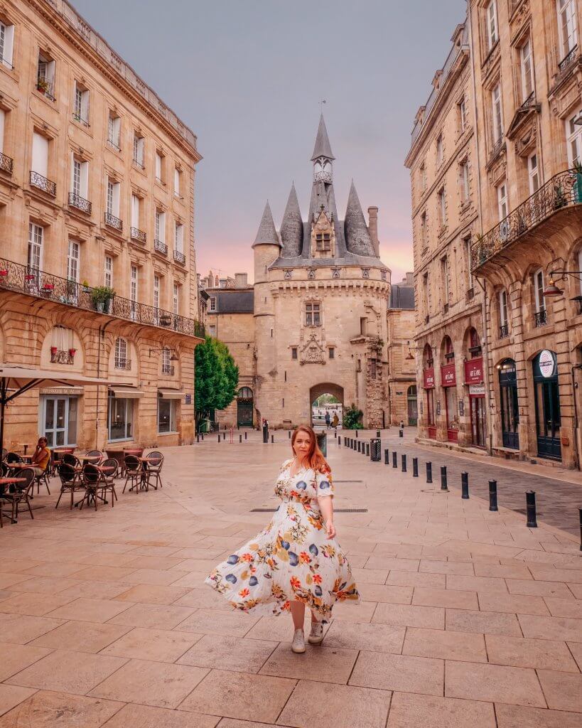 Woman with a chronic illness in Bordeaux giving tips for travel with chronic illness