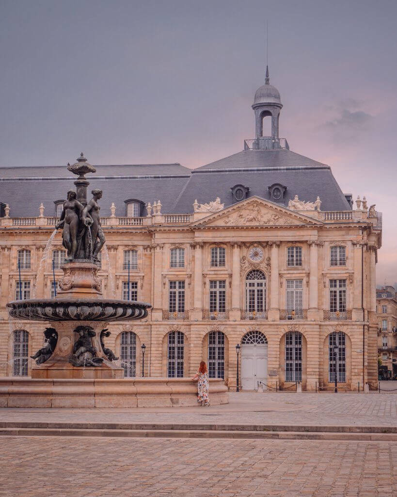 Visit the fairytale architecture of the city during your Bordeaux itinerary