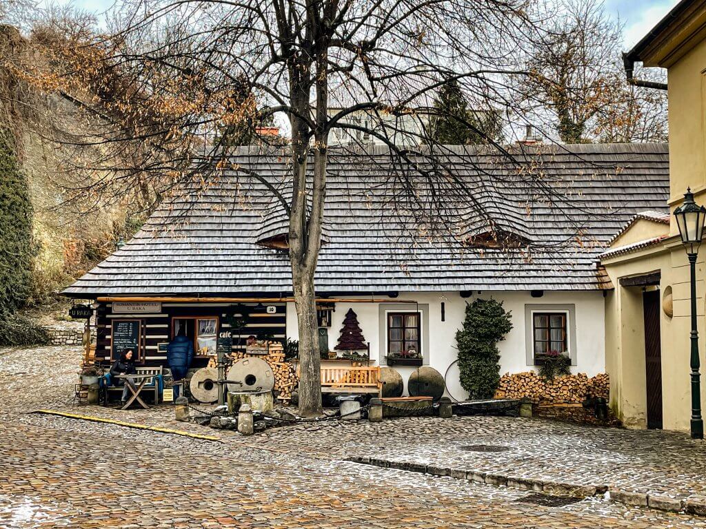 Authenthic Log Cabin in Novy Svet area of Prague