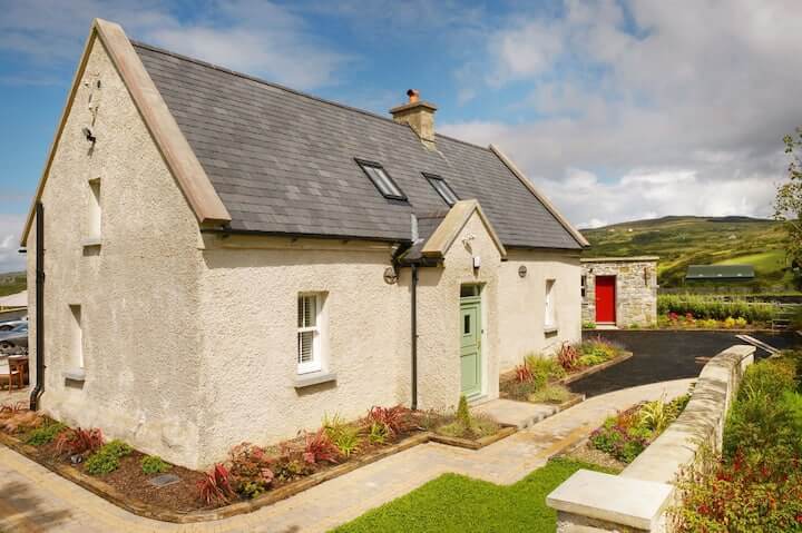 Exterior of The Hawthorn Cottage one of the best AirBnB's in Ireland for groups and large families