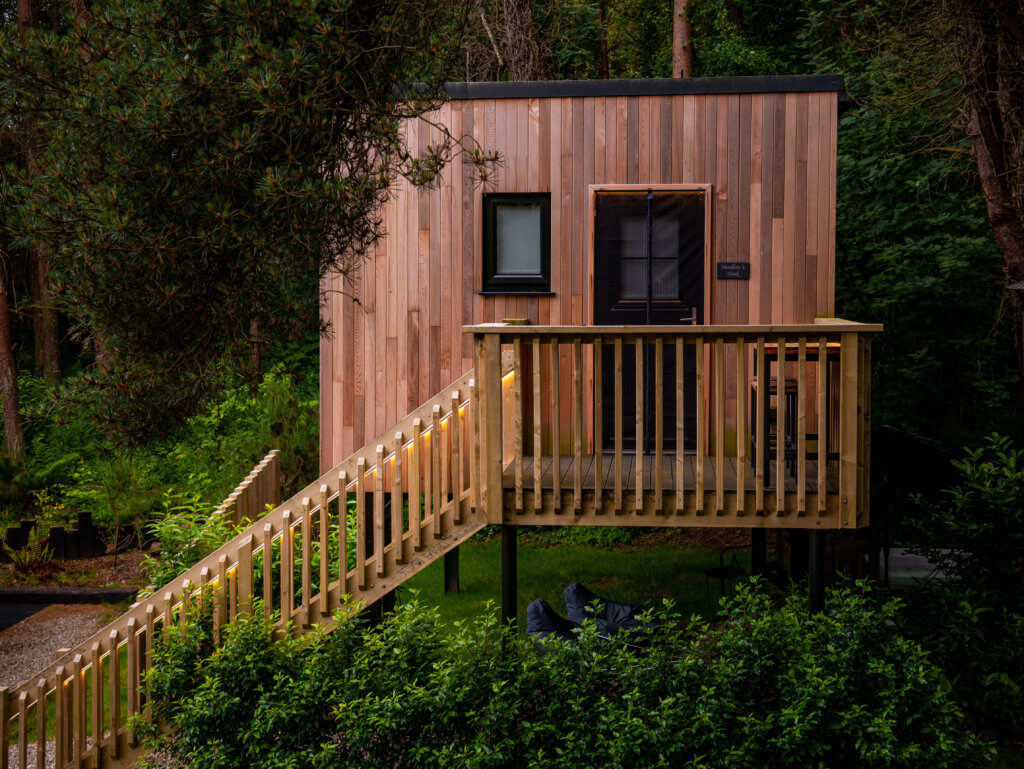 Swallow's Nest treehouse in Burrenmore Nest Ireland