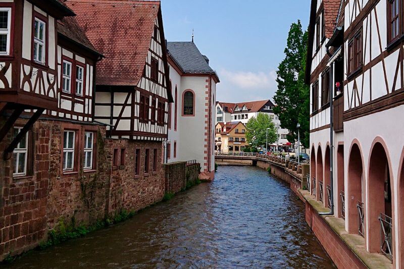 Erbach’s historical old town with a river and beautiful timber-framed houses.