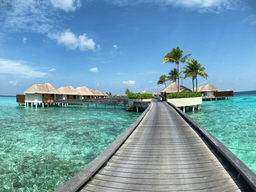 Free hotel stay in the Maldives