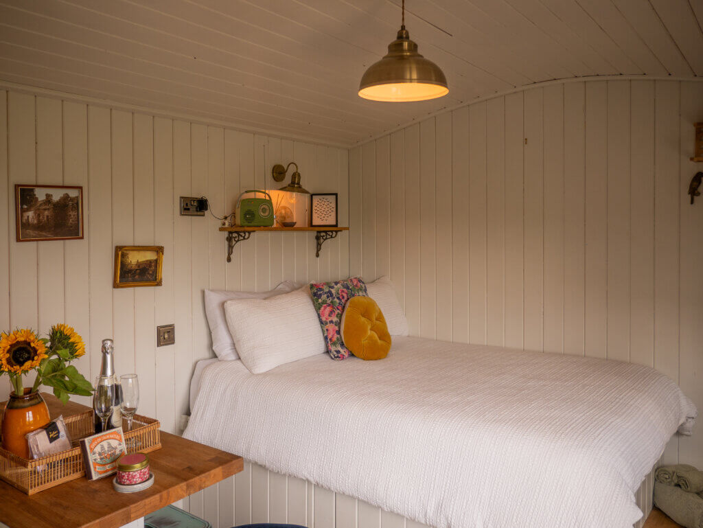 Cosy bedroom in a Shepherd's hut in Northern Ireland
