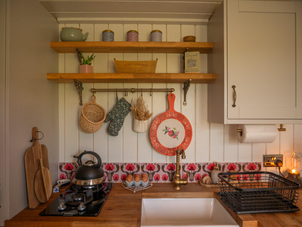 Kitchen in Slieve Croob Shepherd's hut in Northern Ireland
