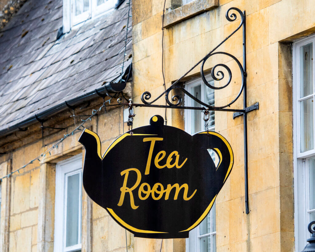 Moreton-in-Marsh, UK : Tea Room sign in the beautiful Cotswolds town of Moreton-in-Marsh, in Gloucestershire, UK.