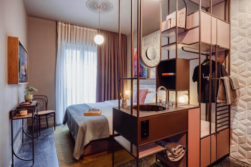 Bright and stylish room at Lyf East Frankfurt boutique hotel